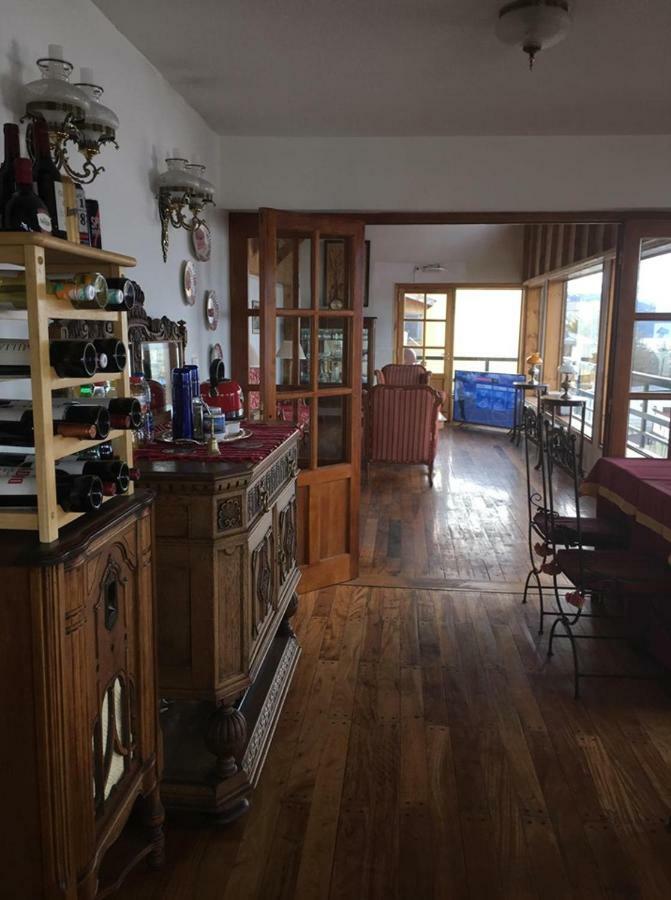 Hosteria Residencia Linares 우수아이아 외부 사진