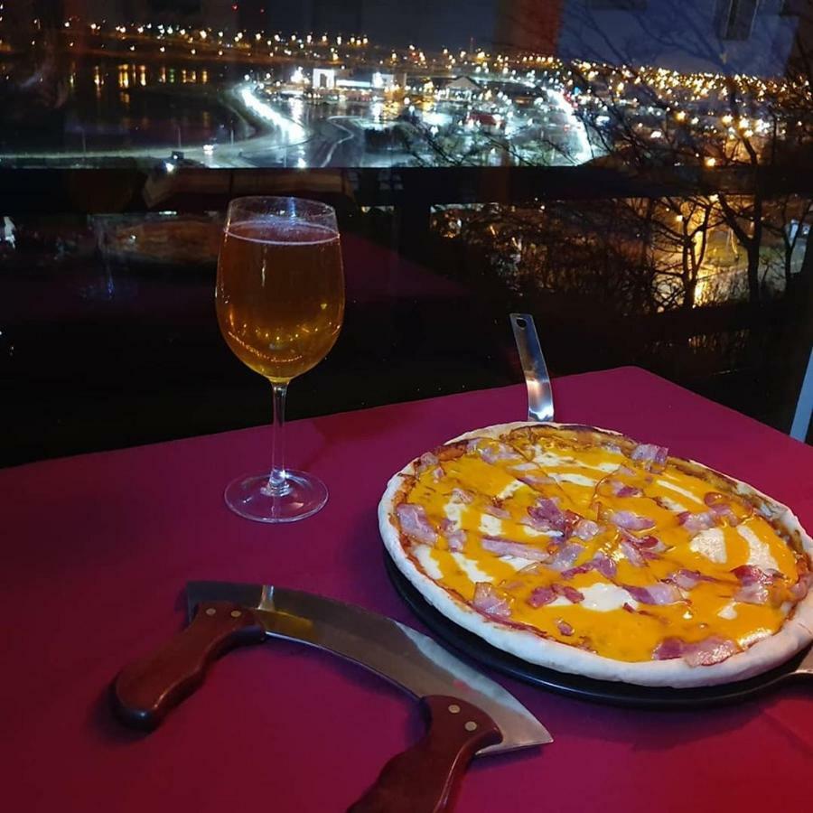 Hosteria Residencia Linares 우수아이아 외부 사진