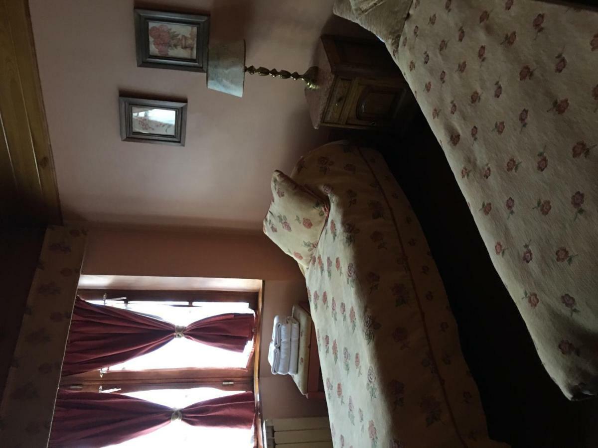 Hosteria Residencia Linares 우수아이아 외부 사진